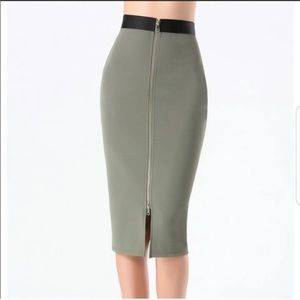 Bebe zip front textured midi skirt